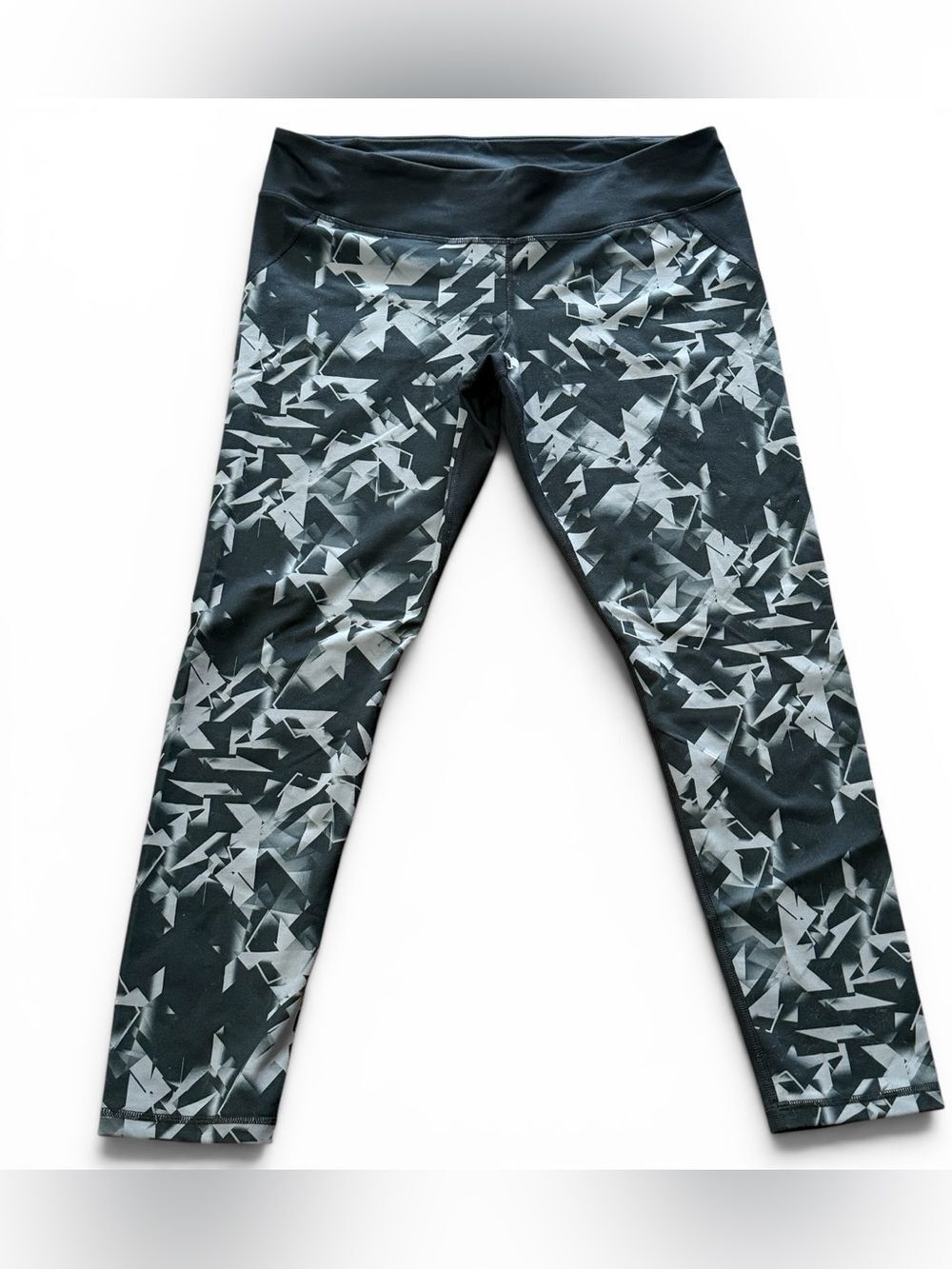 Under Armour Heat Gear Women's Fitted Leggings Black Geometric Size XL